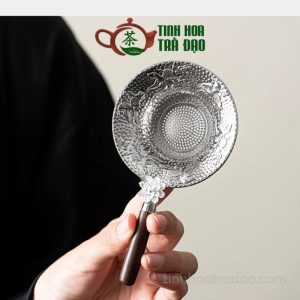 Phễu Lọc Trà Bằng Đồng Họa Tiết Chạm Nổi 3D Sen Cá Màu Bạc LT02