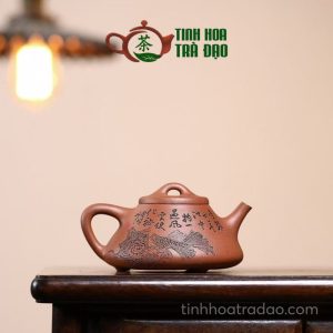 Alternative view of Ấm Tử Sa Thạch Biều Tử Dã Khắc Ngư Hóa Long Hoàng Giáng Pha Nê 220ml - ATS223