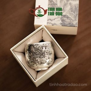 Alternative view of Chén Chủ Phẩm Trà Họa Tiết Rồng Hí Châu Cốt Sứ Mạ Bạc 999 100ml CS08