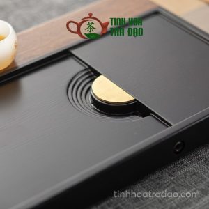 Alternative view of Khay Trà Gỗ Bakelite Hiện Đại Hai Màu 80x32x4cm Đính Đồng cao cấp