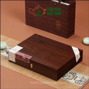 Alternative view of Trà Phổ Nhĩ Sống Mai Hoa Lô Đầu Phẩm Thượng Hạng Thập Niên 80 300gr